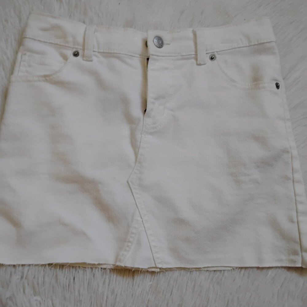 white jean skirt